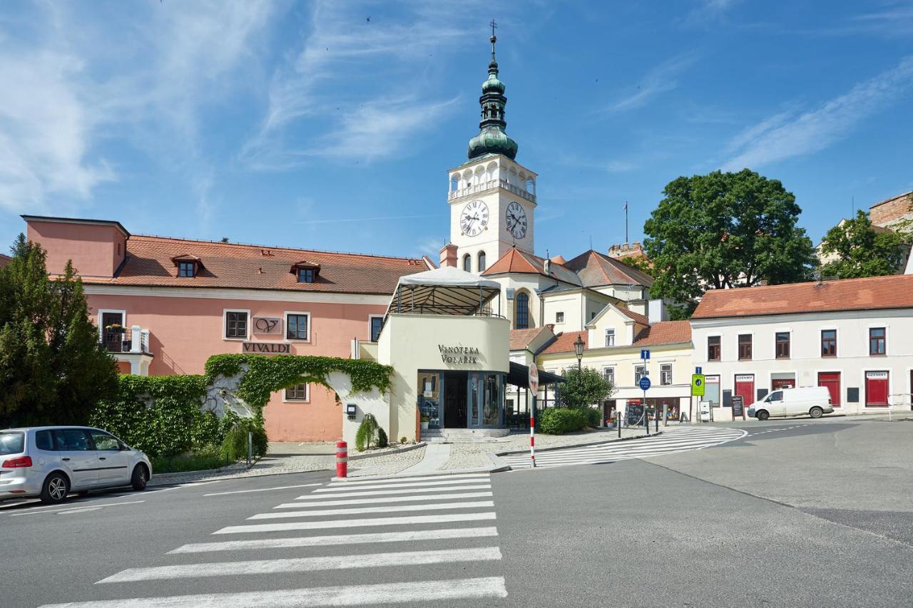Vivaldi Apartments Mikulov Exteriör bild