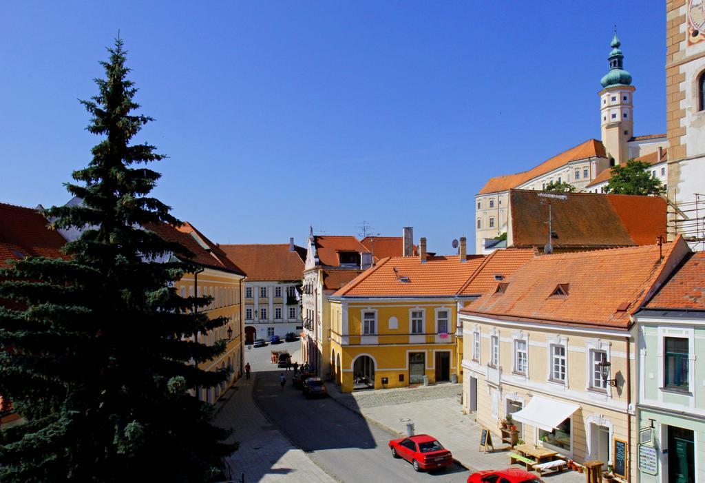 Vivaldi Apartments Mikulov Exteriör bild